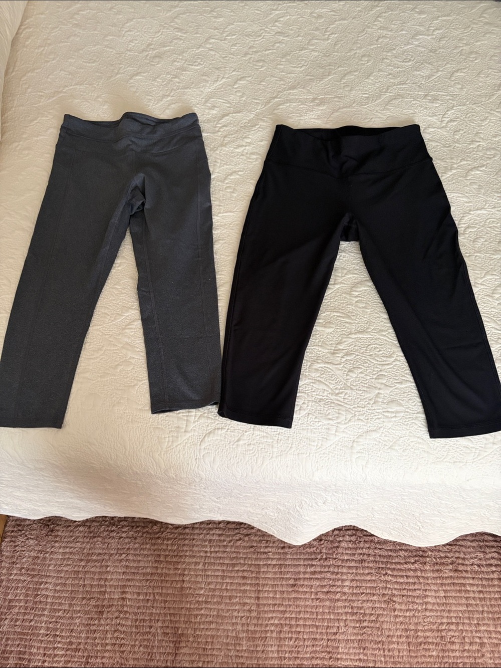 Women’s  Active Pull-On Capri Leggings - Black and Gray bundle